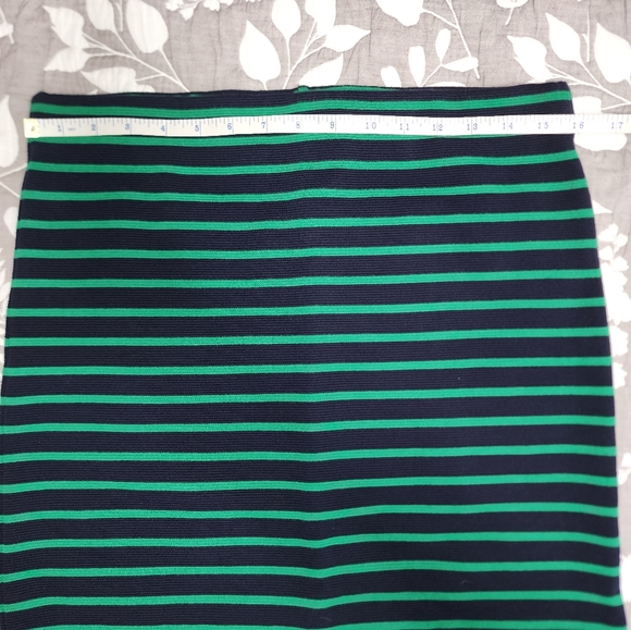 Loft midi skirt ( Donated ) - Picture 5 of 8